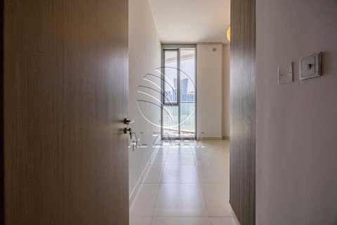 Apartment in Al Reem Island, Abu Dhabi, UAE 3 bedrooms, 129 sq.m. № 615168 - photo 9