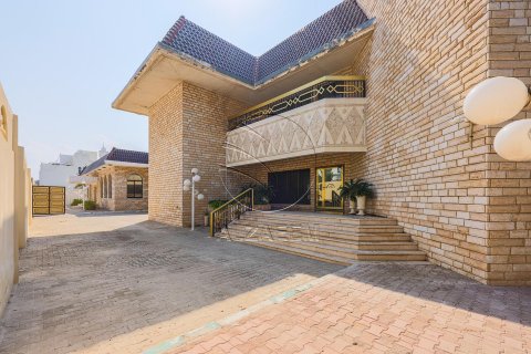 Vila v Al Bateen, Abu Dhabi, SAE 8 ložnice, 1208 m² Č.: 615506 - fotografie 1