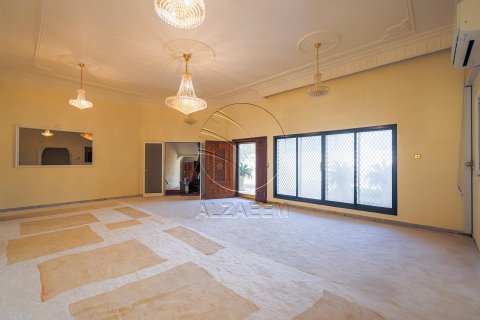Vila v Al Bateen, Abu Dhabi, SAE 8 ložnice, 1208 m² Č.: 615506 - fotografie 10