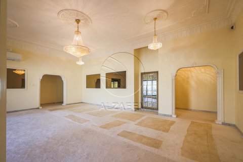 Vila v Al Bateen, Abu Dhabi, SAE 8 ložnice, 1208 m² Č.: 615506 - fotografie 8