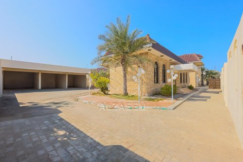 Vila v Al Bateen, Abu Dhabi, SAE 1208 m² Č.: 615504 - fotografie 4