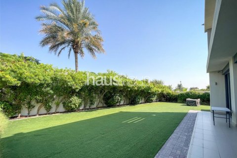 Villa in vendita a Dubai Hills Estate, Dubai, EAU 4 camere da letto, 327 mq. № 625940 - foto 3