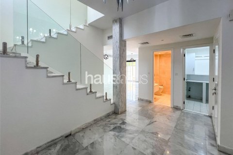 Villa in affitto a The Springs, Dubai, EAU 3 camere da letto, 228 mq. № 626410 - foto 2