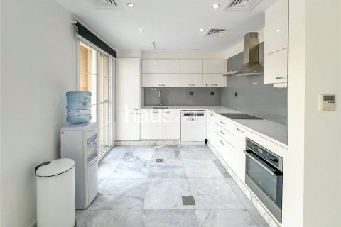 Villa in affitto a The Springs, Dubai, EAU 3 camere da letto, 228 mq. № 626410 - foto 6