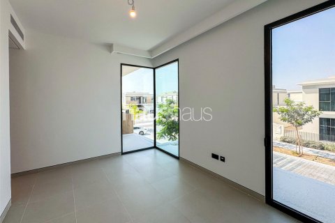 Vilë në Tilal Al Ghaf, Dubai, Emiratet e Bashkuara Arabe 5 dhoma gjumi, 527 m2. № 626626 - Foto 25