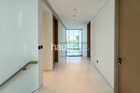 Vilë në Tilal Al Ghaf, Dubai, Emiratet e Bashkuara Arabe 5 dhoma gjumi, 527 m2. № 626626 - Foto 14