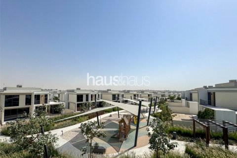 Vilë në Tilal Al Ghaf, Dubai, Emiratet e Bashkuara Arabe 5 dhoma gjumi, 527 m2. № 626626 - Foto 11