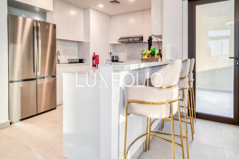 Apartemen di Umm Suqeim, Dubai, UEA 2 kamar tidur, 171 m2 nomor 627463 - foto 17