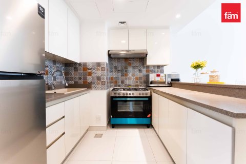 Apartmen di Motor City, Dubai, UAE 2 bilik tidur, 109.6 meter persegi № 624760 - foto 11