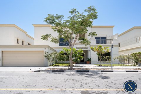 Vilë në Al Furjan, Dubai, Emiratet e Bashkuara Arabe 6 dhoma gjumi, 610 m2. № 627319 - Foto 2