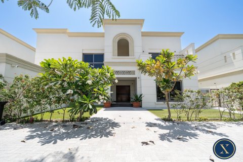 Vilë në Al Furjan, Dubai, Emiratet e Bashkuara Arabe 6 dhoma gjumi, 610 m2. № 627319 - Foto 1