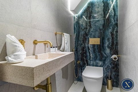 Duplex in Jumeirah Beach Residence, Dubai, UAE 3 bedrooms, 180 sq.m. № 627320 - photo 19