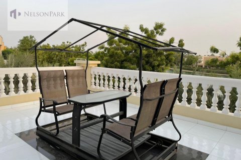 Willa do wynajęcia w Emirates Hills, Dubai, ZEA 7 sypialnie, 1723.7 mkw., nr 547936 - zdjęcie 9