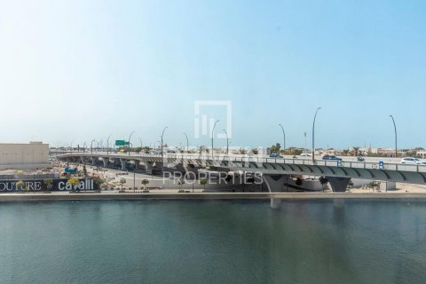 Apartmen di Al Wasl, Dubai, UAE 2 bilik tidur, 124 meter persegi № 601636 - foto 12