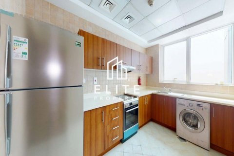 Apartment in Dubai Marina, Dubai, UAE 3 bedrooms, 140 sq.m. № 623462 - photo 9