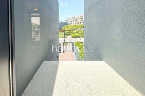 Motor City, Dubai, UAE의 임대용 타운하우스 침실 4개, 269제곱미터 번호 626587 - 사진 18