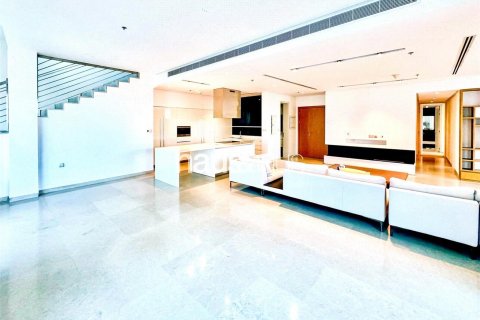 Apartment in Dubai Marina, Dubai, UAE 5 bedrooms, 345 sq.m. № 625309 - photo 11