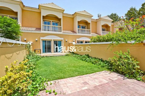 Radový dom v Jumeirah Village Triangle, Dubai, SAE 1 spálňa, 152 m2 č. 625535 - Fotografia 1