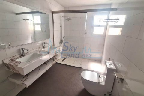 Vila di Dubai, UEA 4 kamar tidur, 371.6 m2 nomor 590071 - foto 15