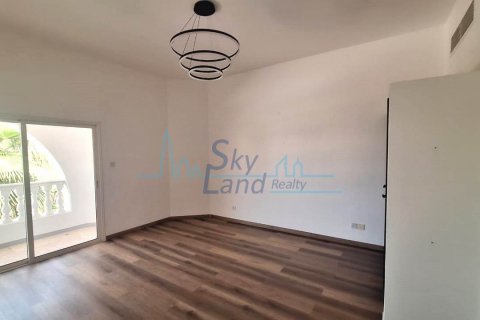 Vila di Dubai, UEA 4 kamar tidur, 371.6 m2 nomor 590071 - foto 14