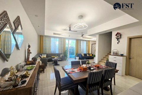 Townhouse in Dubai Sports City, Dubai, UAE 4 bedrooms, 275.3 sq.m. № 566203 - photo 5