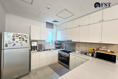 Townhouse in Dubai Sports City, Dubai, UAE 4 bedrooms, 275.3 sq.m. № 566203 - photo 11