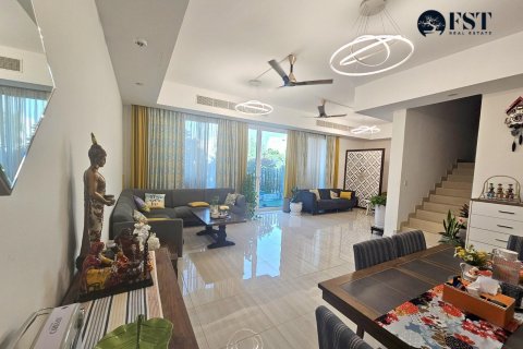 Townhouse in Dubai Sports City, Dubai, UAE 4 bedrooms, 275.3 sq.m. № 566203 - photo 6