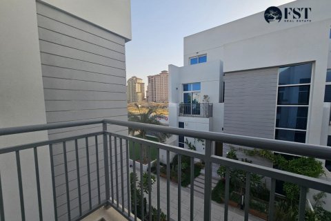 Townhouse in Dubai Sports City, Dubai, UAE 4 bedrooms, 275.3 sq.m. № 566203 - photo 21