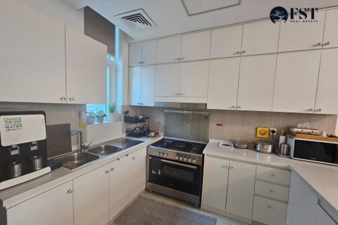 Kuća u nizu u Dubai Sports City, Dubai, UAE 4 spavaćih soba, 275.3 m2 Br. 566202 - fotografija 15