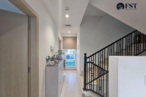 Kuća u nizu u Dubai Sports City, Dubai, UAE 4 spavaćih soba, 275.3 m2 Br. 566202 - fotografija 17
