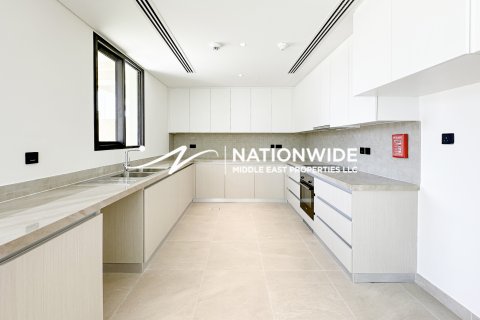 Vila v Abu Dhabi, SAE 3 ložnice, 423 m² Č.: 632047 - fotografie 4