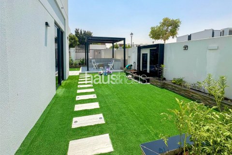 Řadový dům v Dubai Land, Dubai, SAE 4 ložnice, 255 m² Č.: 625676 - fotografie 1