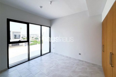 Řadový dům v Dubai Land, Dubai, SAE 4 ložnice, 255 m² Č.: 625676 - fotografie 9