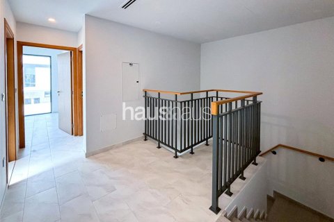 Řadový dům v Dubai Land, Dubai, SAE 4 ložnice, 255 m² Č.: 625676 - fotografie 8