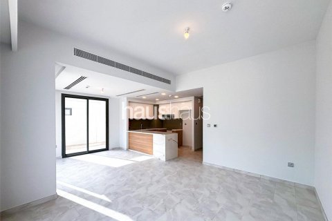 Řadový dům v Dubai Land, Dubai, SAE 4 ložnice, 255 m² Č.: 625676 - fotografie 5
