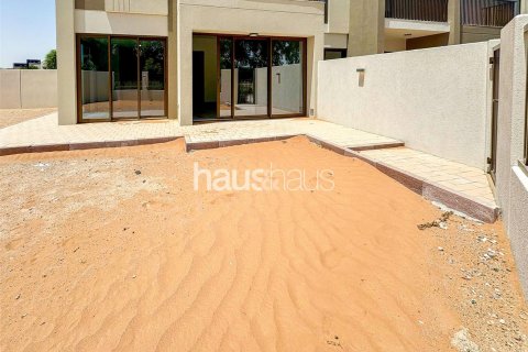Řadový dům v Dubai Land, Dubai, SAE 4 ložnice, 214 m² Č.: 625677 - fotografie 12