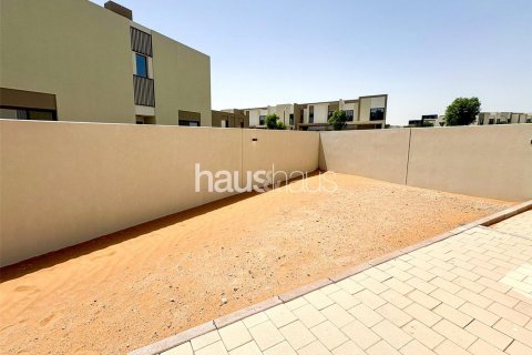 Řadový dům v Dubai Land, Dubai, SAE 4 ložnice, 214 m² Č.: 625677 - fotografie 10