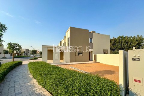 Řadový dům v Dubai Land, Dubai, SAE 4 ložnice, 214 m² Č.: 625677 - fotografie 3