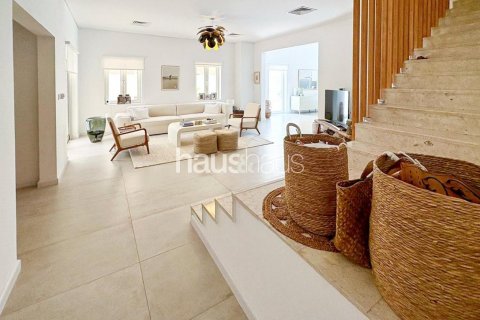 Villa in The Villa, Dubai, UAE 5 bedrooms, 362 sq.m. № 625674 - photo 5