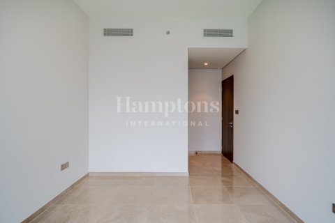 Apartment in Palm Jumeirah, Dubai, UAE 2 bedrooms, 111.57650300 sq.m. № 595742 - photo 1