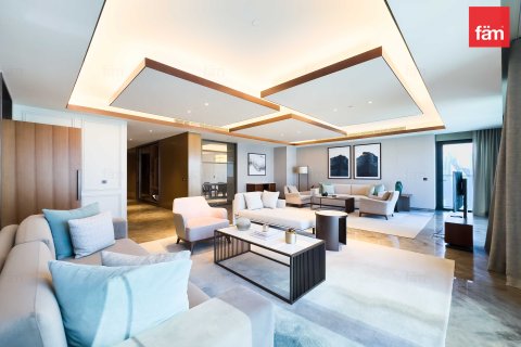 Takvåning till försäljning i Dubai, UAE 5 sovrum, 573.7 kvm Nr. 621869 - fotografi 30