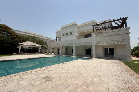 Vila v Emirates Hills, Dubai, SAE 6 ložnice, 1477 m² Č.: 619782 - fotografie 14