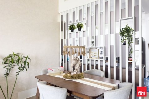 Apartment in Al Furjan, Dubai, UAE 2 bedrooms, 215.1 sq.m. № 624896 - photo 12
