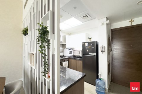 Apartment in Al Furjan, Dubai, UAE 2 bedrooms, 215.1 sq.m. № 624896 - photo 11