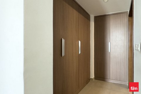 Apartment in Al Furjan, Dubai, UAE 2 bedrooms, 215.1 sq.m. № 624896 - photo 15