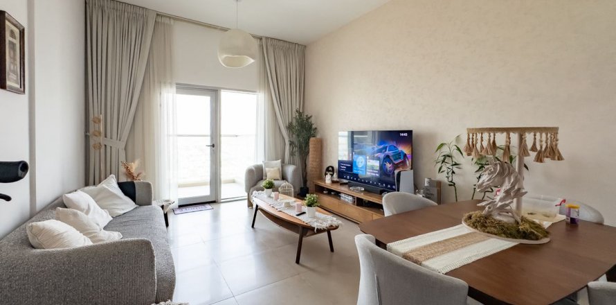 Apartment in Al Furjan, Dubai, UAE 2 bedrooms, 215.1 sq.m. № 624896