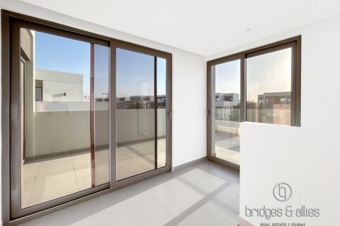 Villa sa Dubai, UAE 4 silid-tulugan, 316.8 sq.m. № 629733 - larawan 18