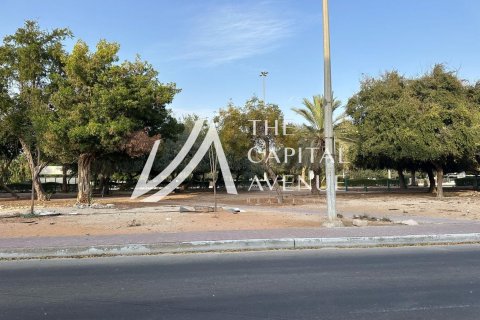 Vilë në Al Mushrif, Abu Dhabi, Emiratet e Bashkuara Arabe 1000 m2. № 604701 - Foto 4