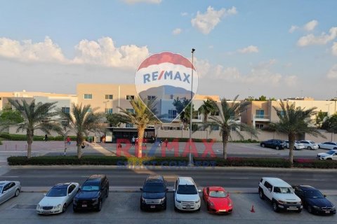 Byt v Al Reef, Abu Dhabi, SAE 2 ložnice, 106.9 m² Č.: 550709 - fotografie 1