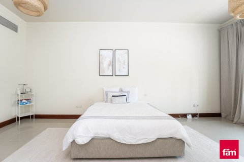Townhouse in Palm Jumeirah, Dubai, UAE 3 bedrooms, 345.6 sq.m. № 625001 - photo 2